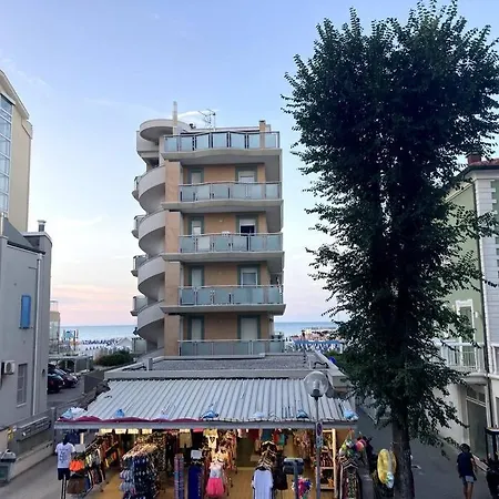 Bilocale Vista Mare Cattolica